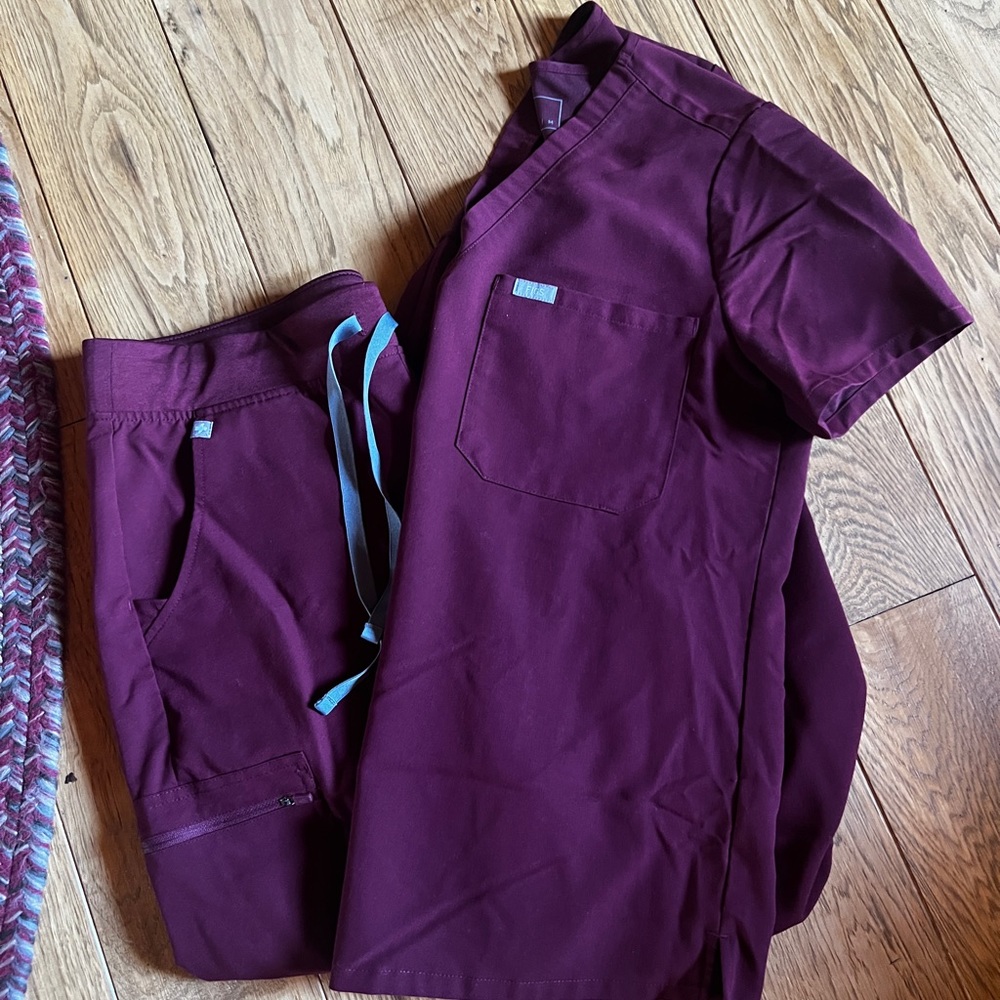 Womens Figs Scrubs